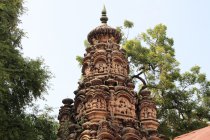 Akkalkot, Cupola of the side temple